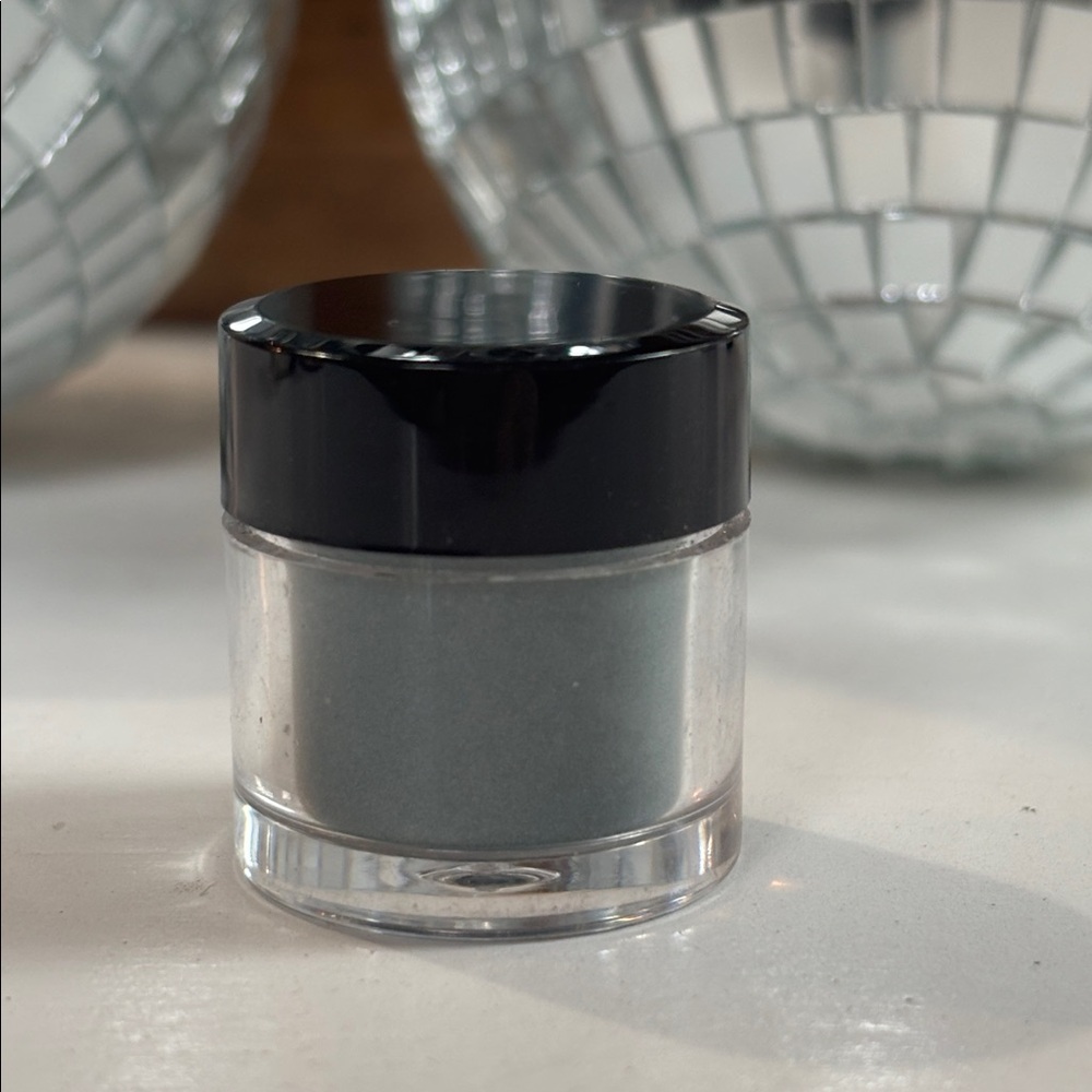 Youngblood Azurite EYESHADOW .07 oz/ 2 gr - .07 oz/ 2 gr